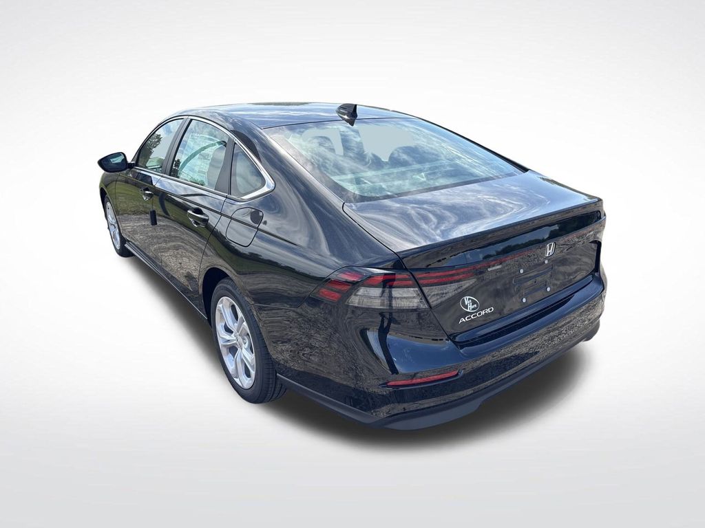 2025 Honda Accord LX photo 3