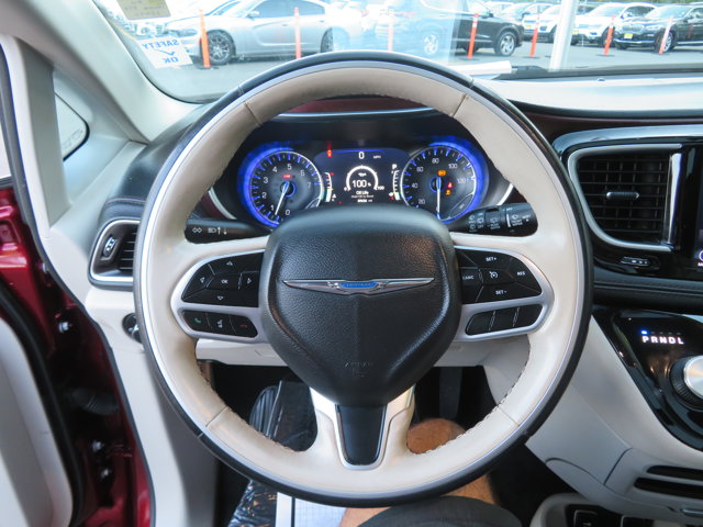 2020 Chrysler Pacifica Limited photo 22