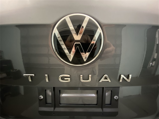 2022 Volkswagen Tiguan SE R-Line Black photo 26
