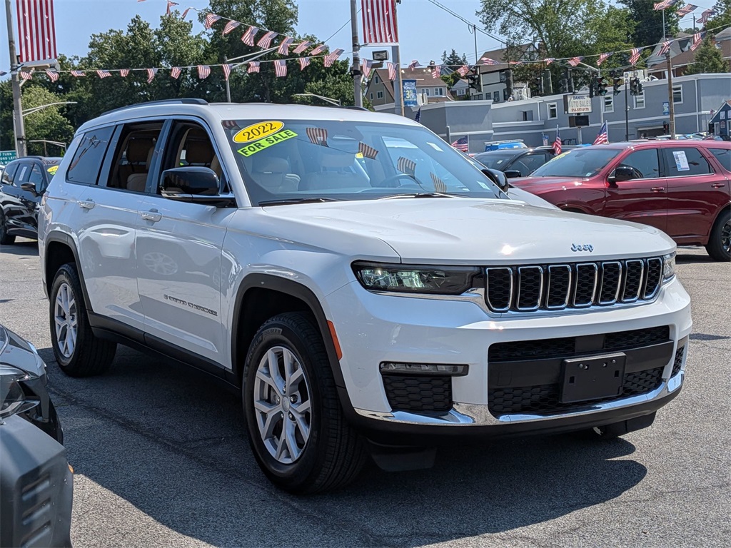 2022 Jeep Grand Cherokee Limited photo 2