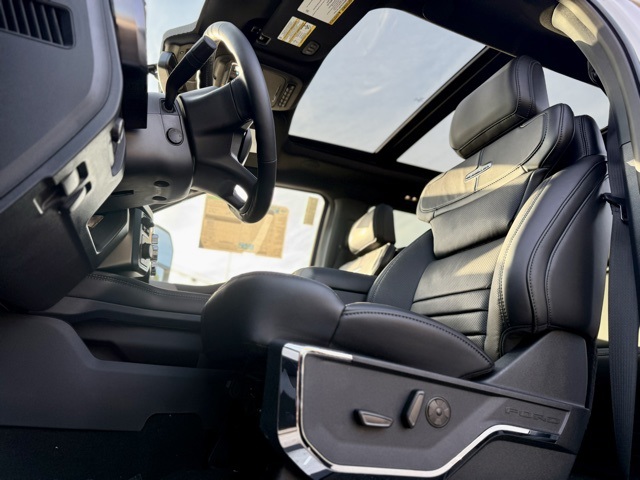 2026 Ford F-250 Platinum photo 16