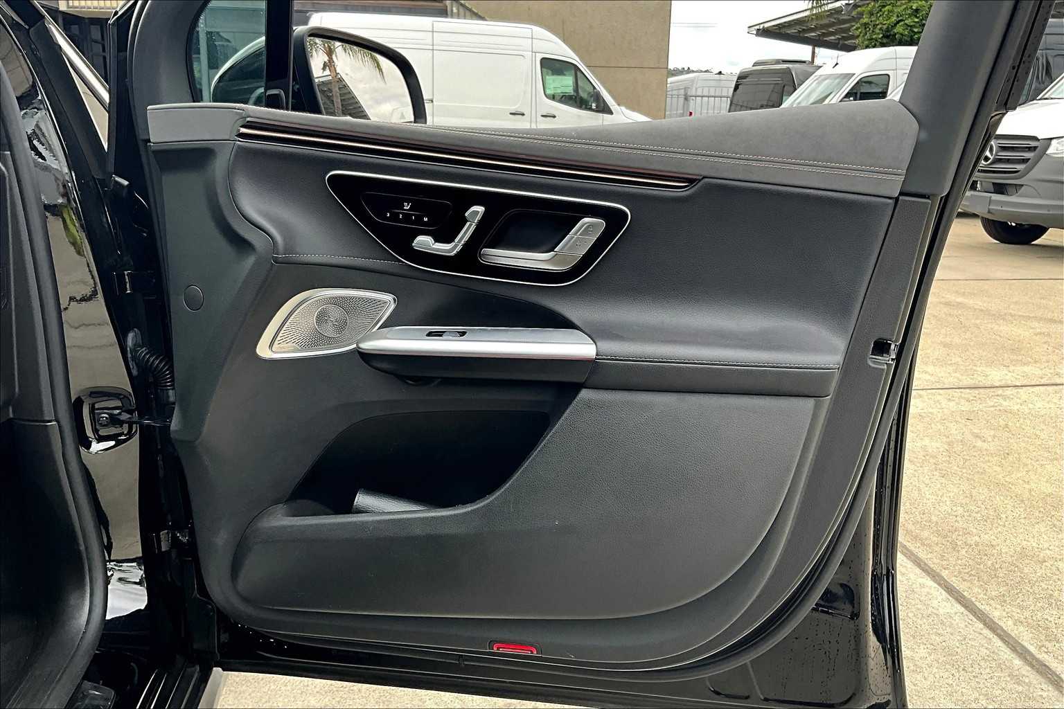 2023 Mercedes Benz EQE SUV 350 photo 20