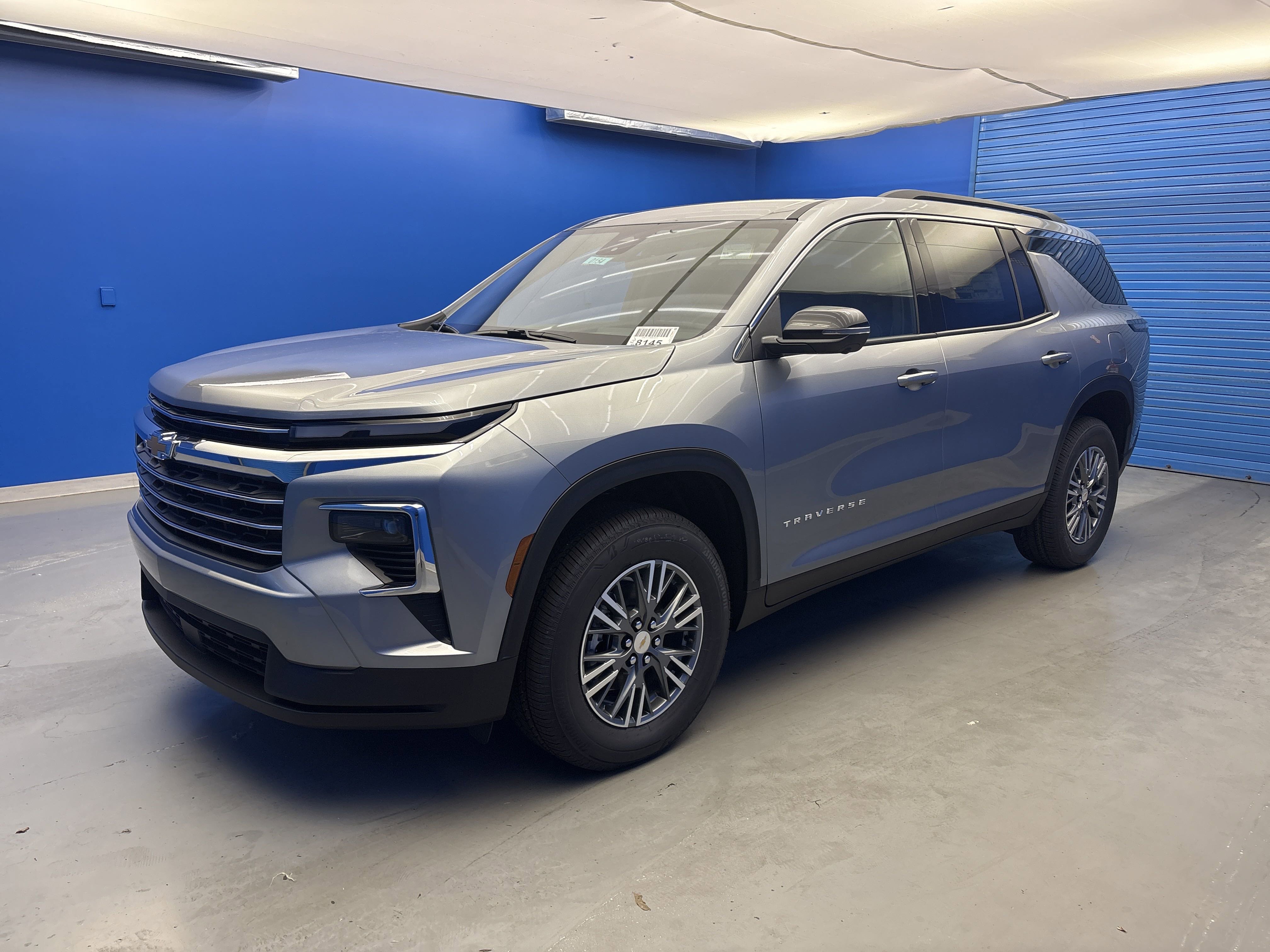 2026 Chevrolet Traverse photo 3
