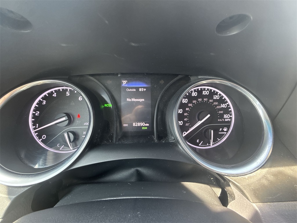 2018 Toyota Camry LE photo 10