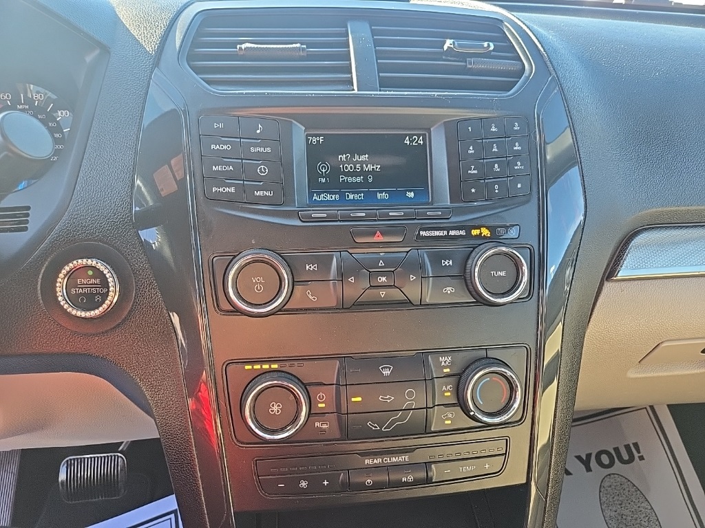 2018 Ford Explorer XLT photo 16