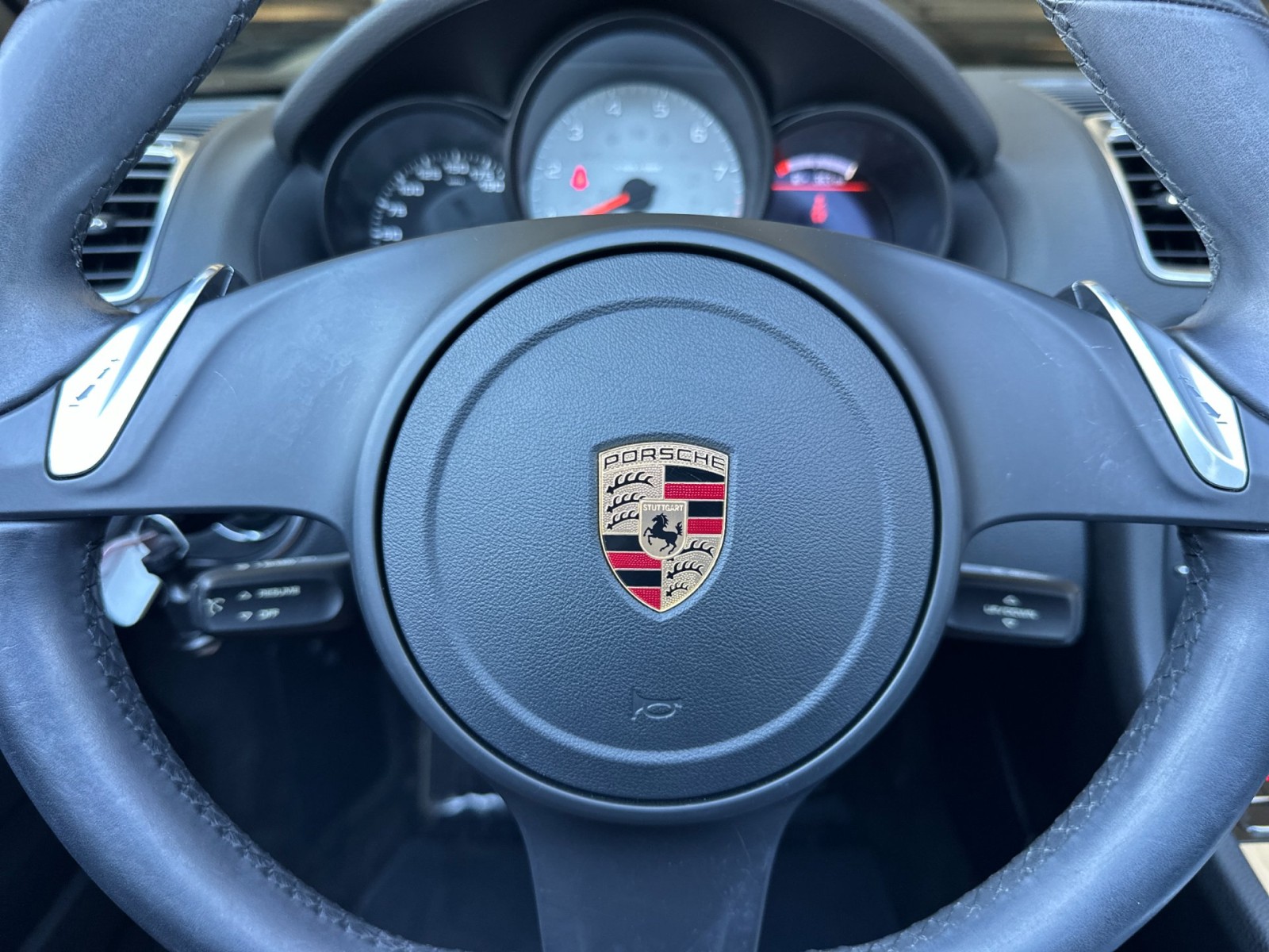 2016 Porsche Boxster S photo 19