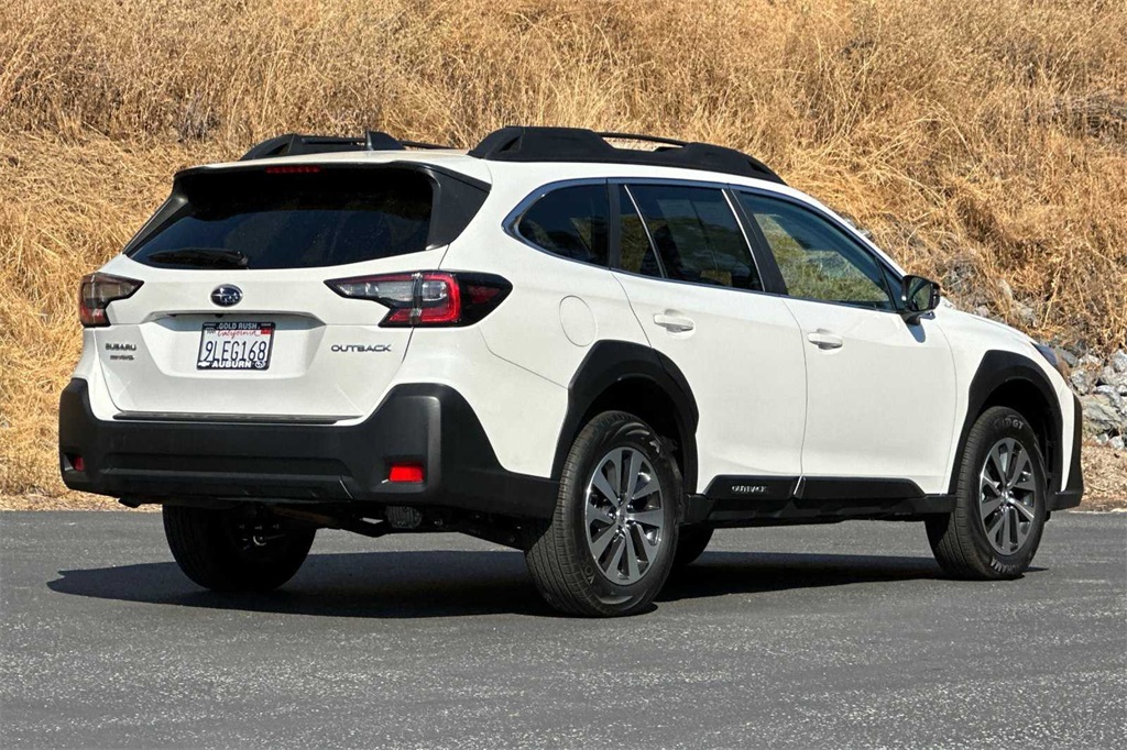 2024 Subaru Outback Premium photo 4