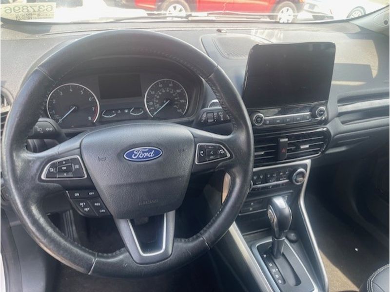 2020 Ford EcoSport Titanium photo 2
