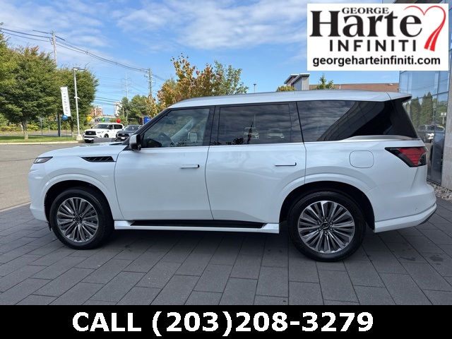 2026 Infiniti QX80 Luxe photo 4