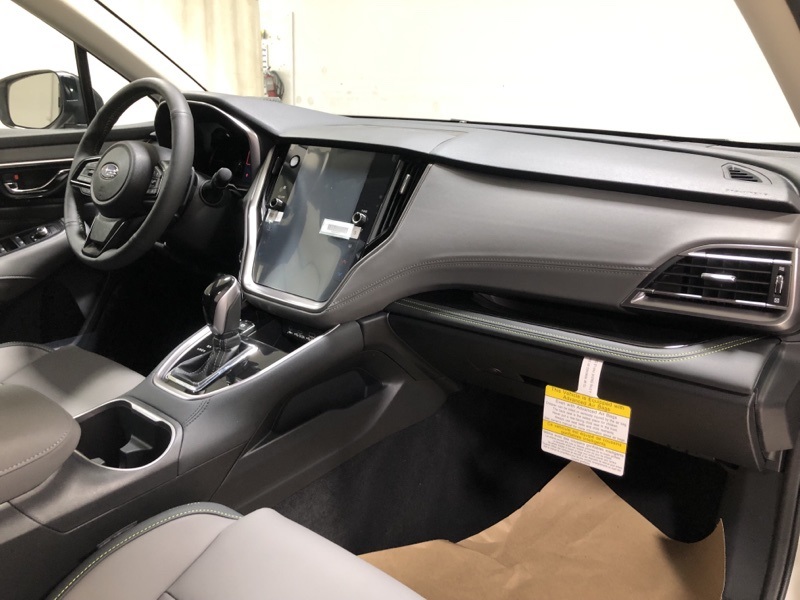 2025 Subaru Outback Onyx Edition photo 11