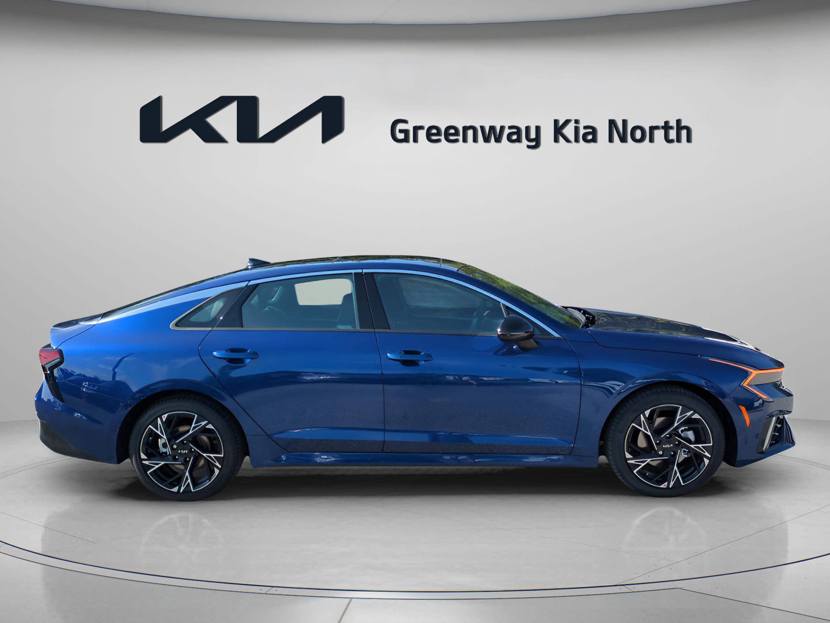 2025 Kia K5 GT-Line photo 9
