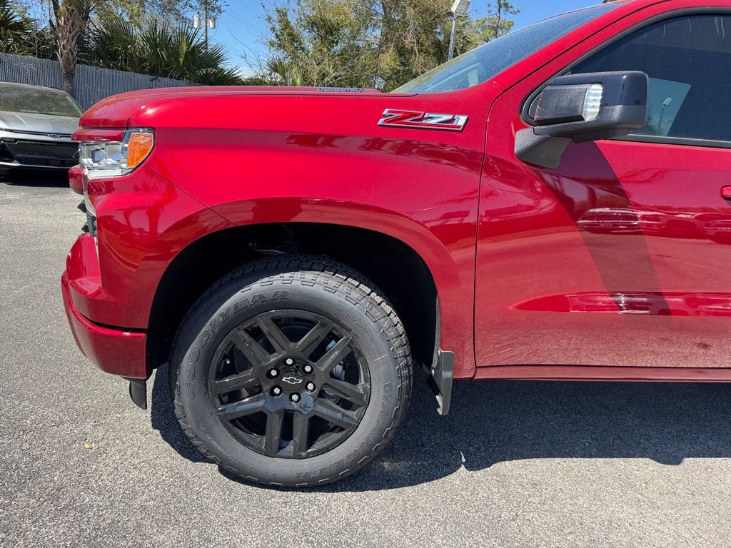 2025 Chevrolet Silverado 1500 RST photo 9