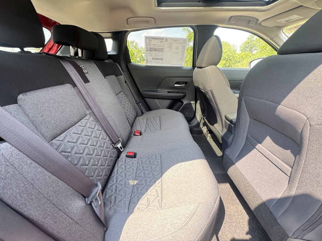 2025 Nissan Kicks SV photo 22