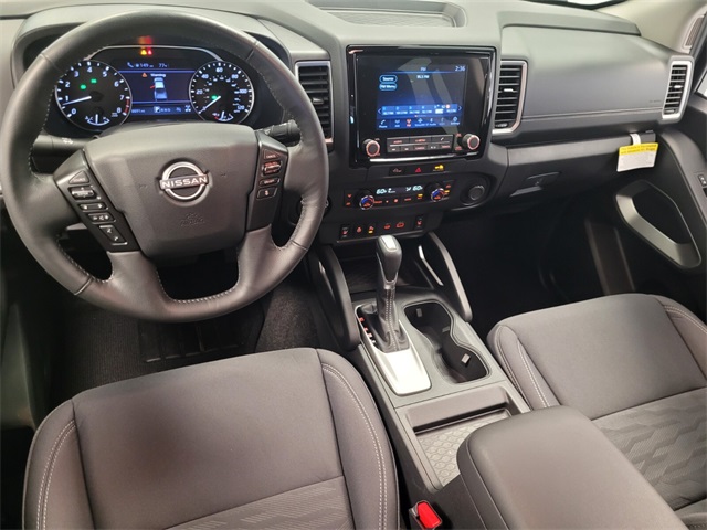 2024 Nissan Frontier SV Crew Cab photo 7
