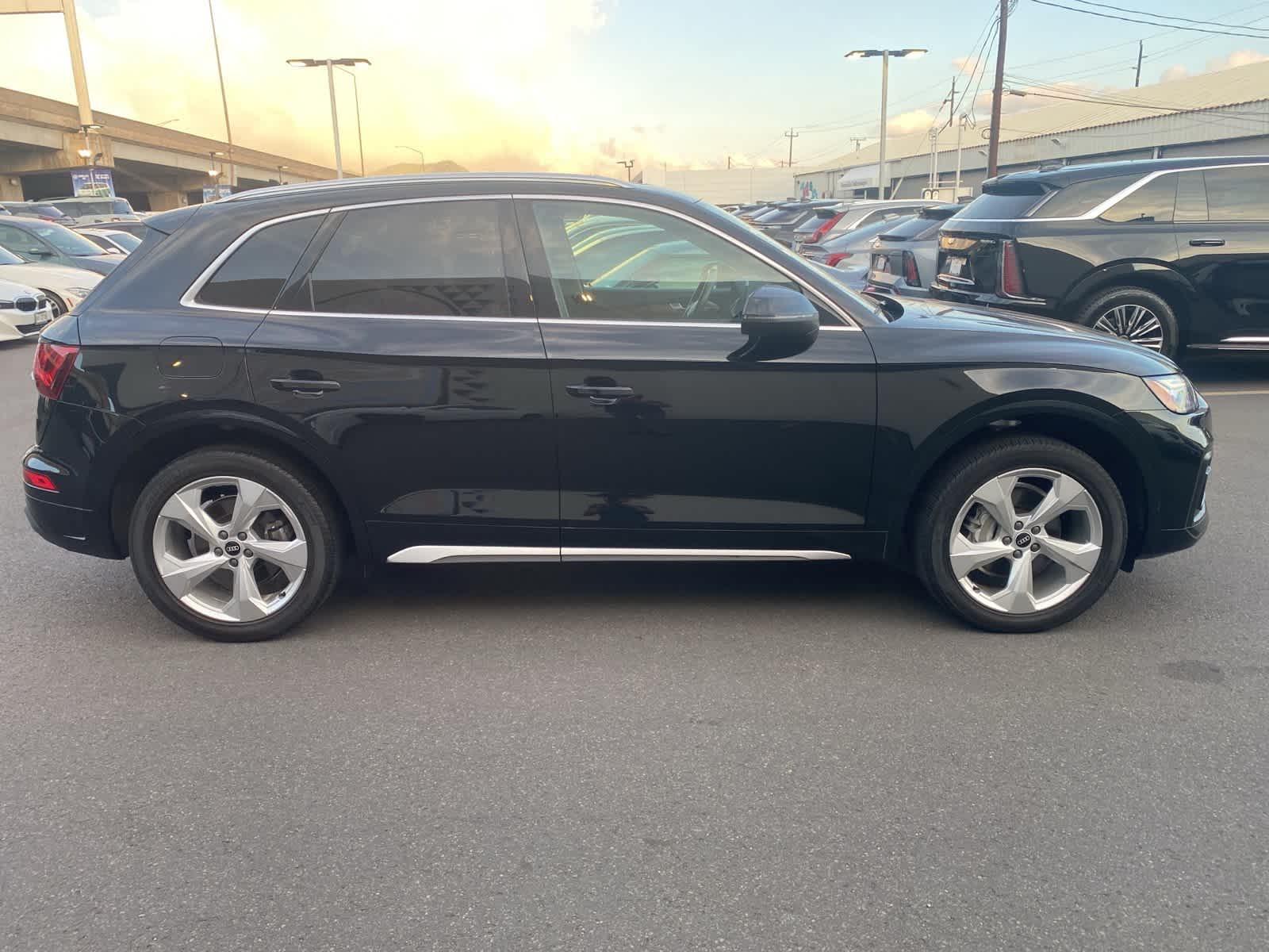 2021 Audi Q5 Premium Plus photo 3