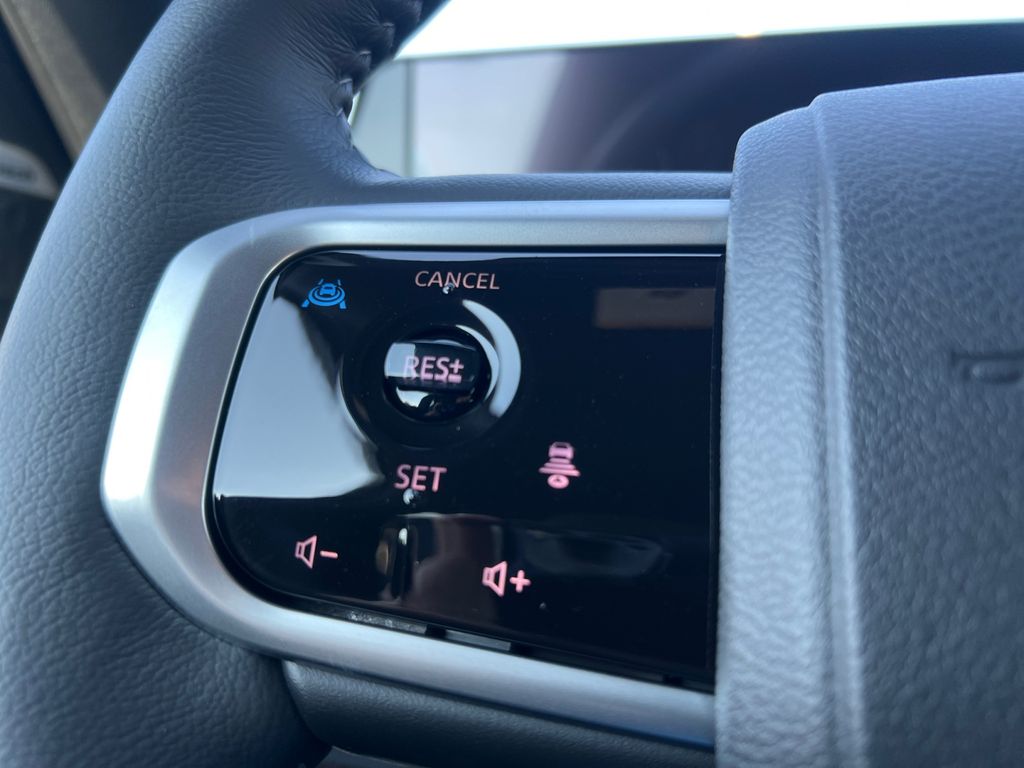 2026 Nissan Armada Platinum photo 9
