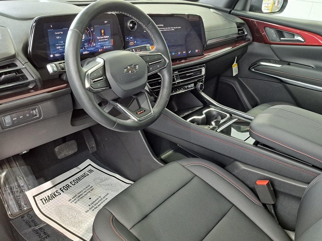 2025 Chevrolet Traverse Z71 photo 4