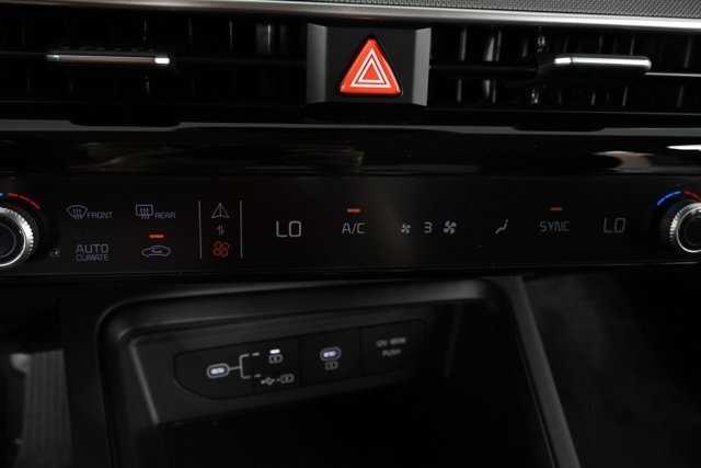 2026 Kia K5 LXS photo 10