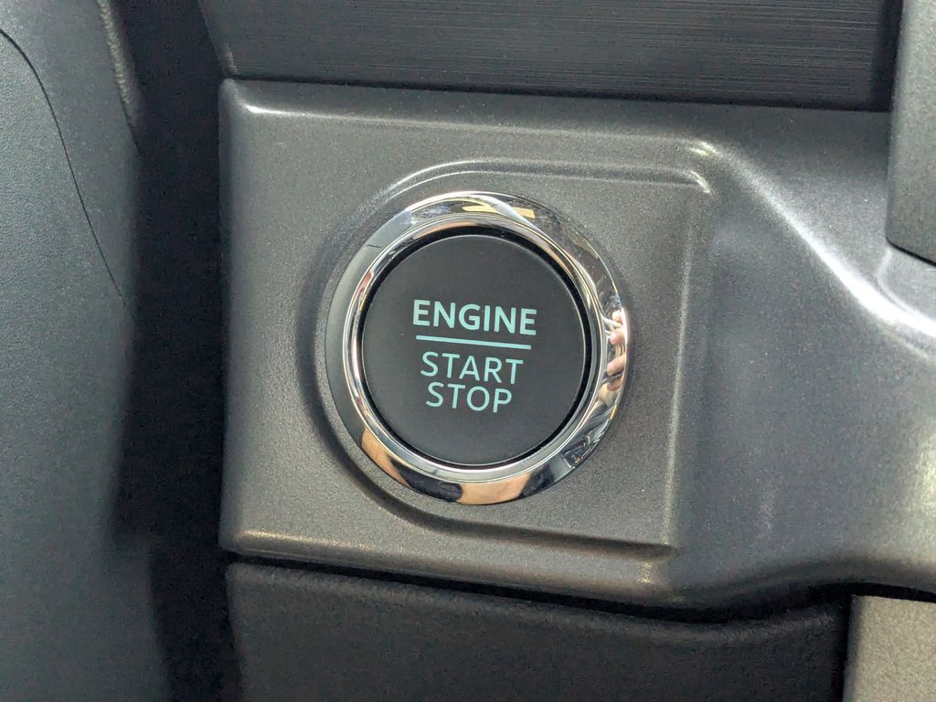2025 Ford F-150 XLT photo 32