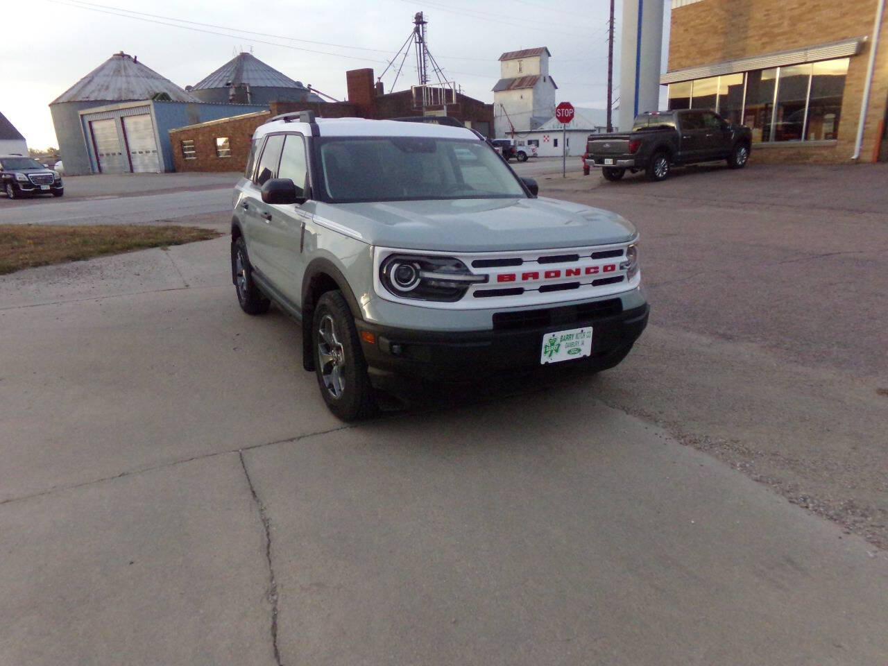 2024 Ford Bronco Sport Heritage photo 2
