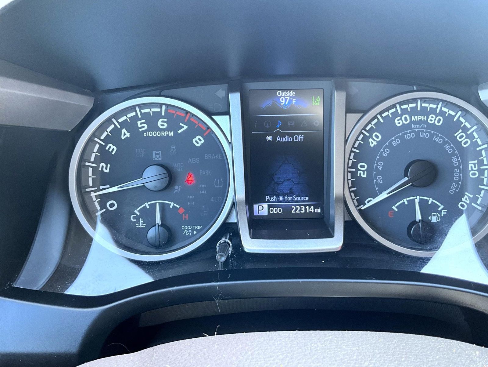 2023 Toyota Tacoma SR5 photo 14