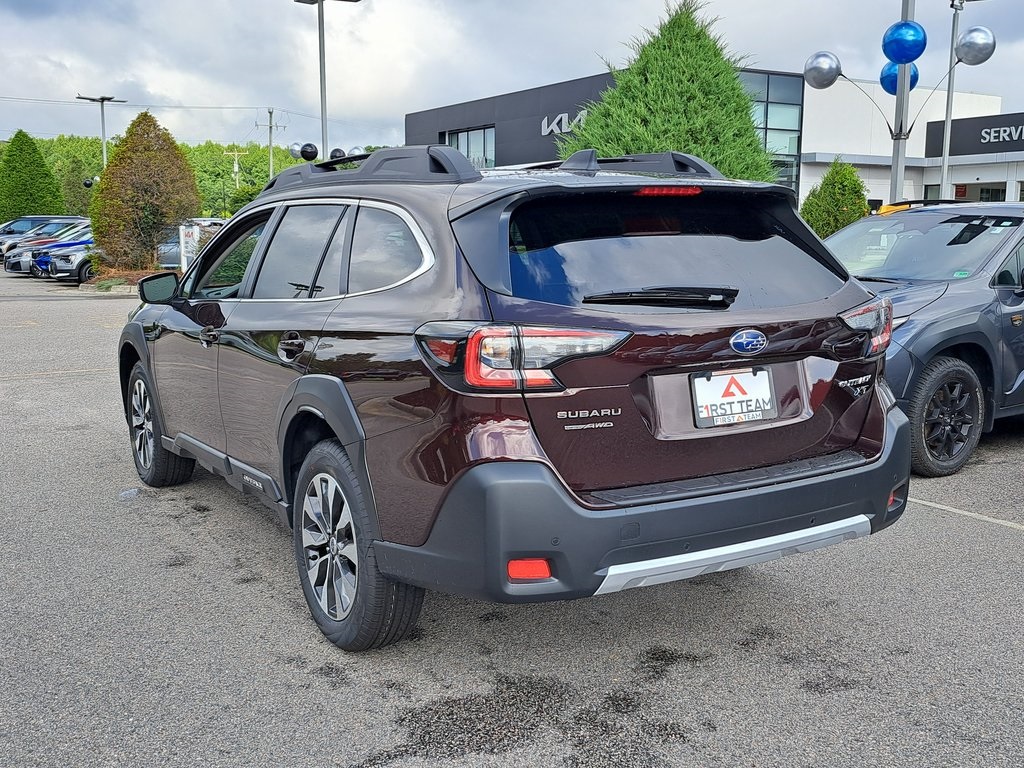 2025 Subaru Outback Limited XT photo 4
