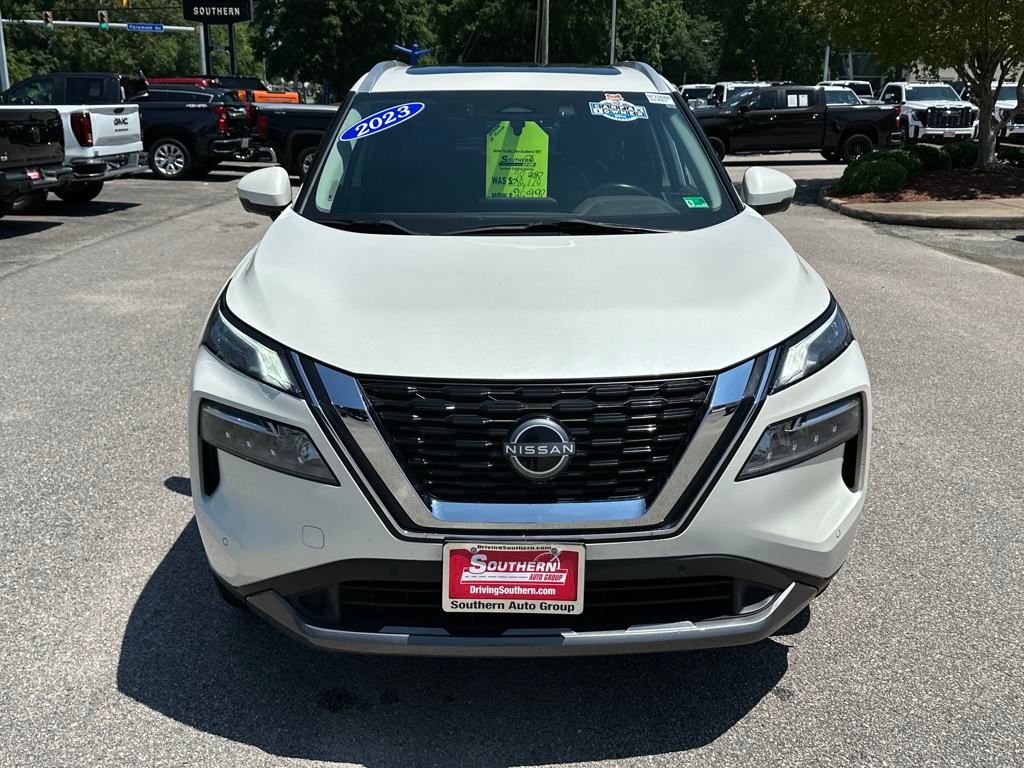 2023 Nissan Rogue SL photo 3