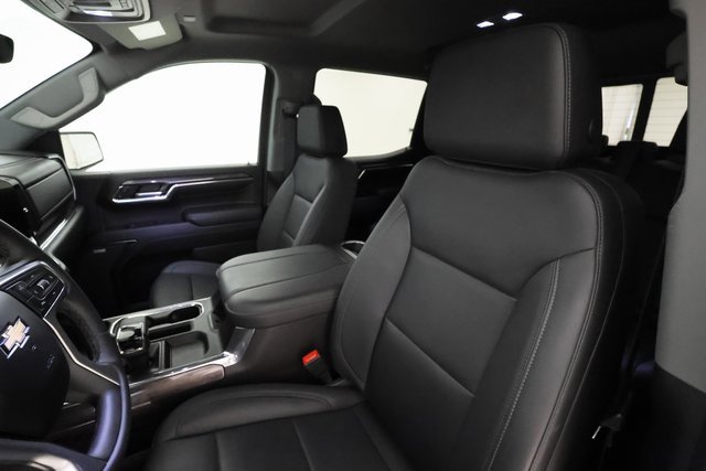 2024 Chevrolet Silverado 1500 LTZ photo 12