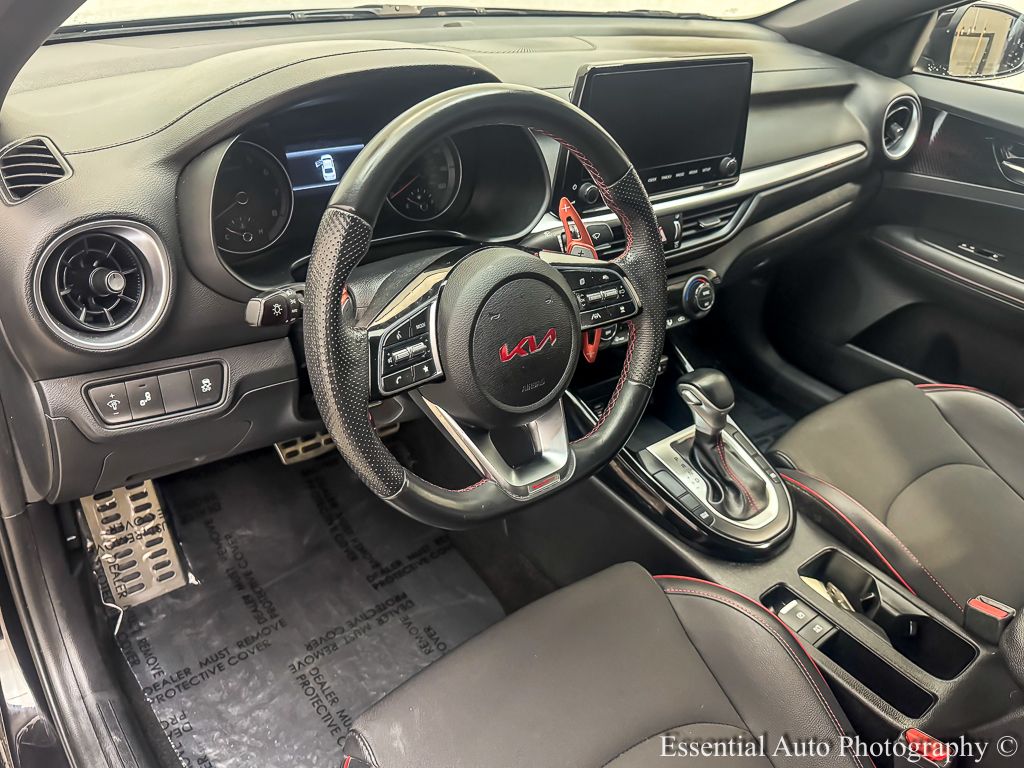 2023 KIA FORTE - Image 11