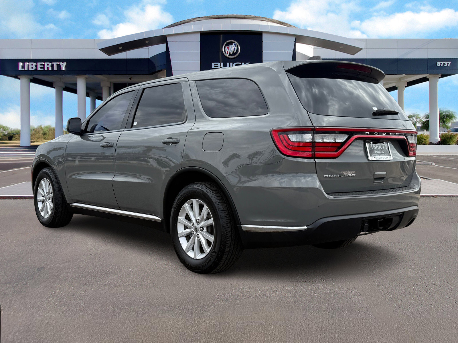 2021 Dodge Durango SXT photo 2