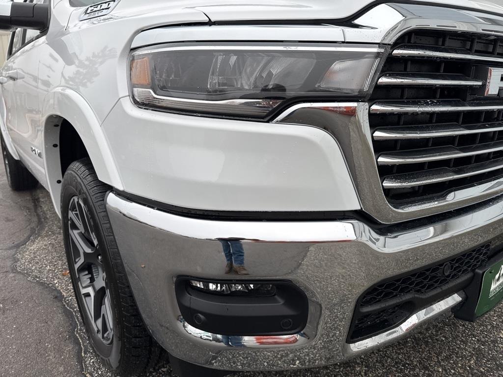 2025 Ram 1500 Laramie photo 4