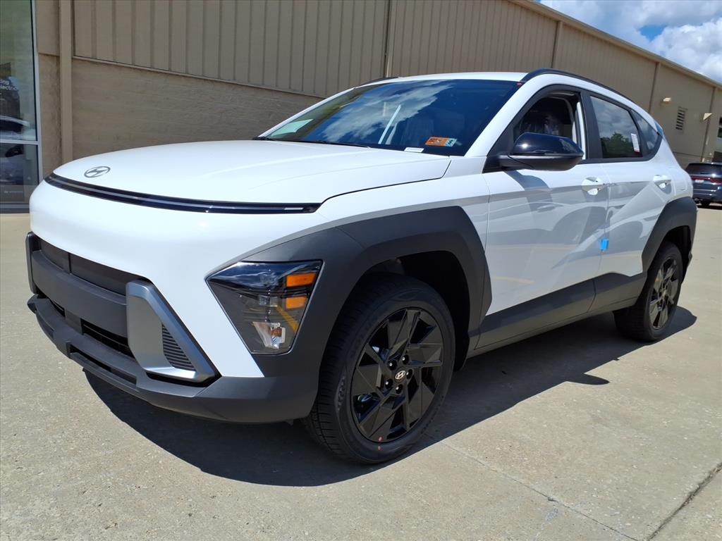 2026 Hyundai Kona SEL photo 2