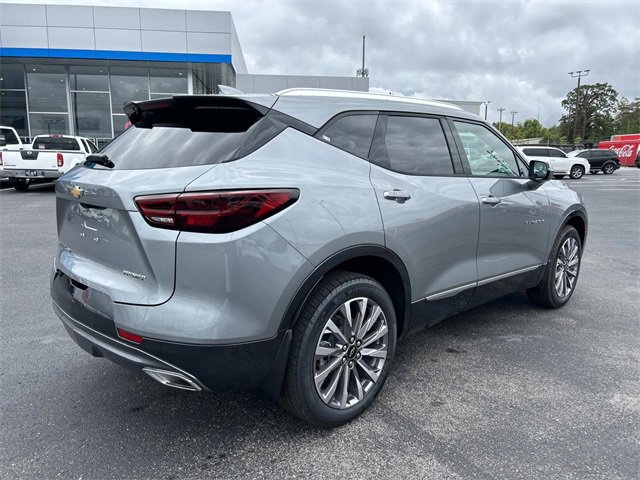 2025 Chevrolet Blazer Premier photo 3
