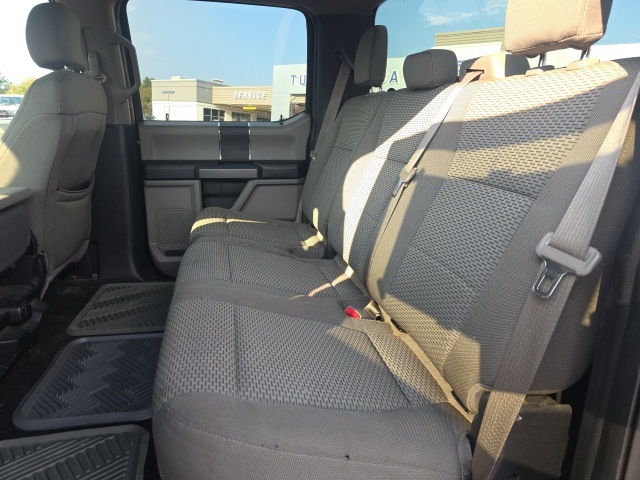 2015 Ford F-150 XLT photo 9