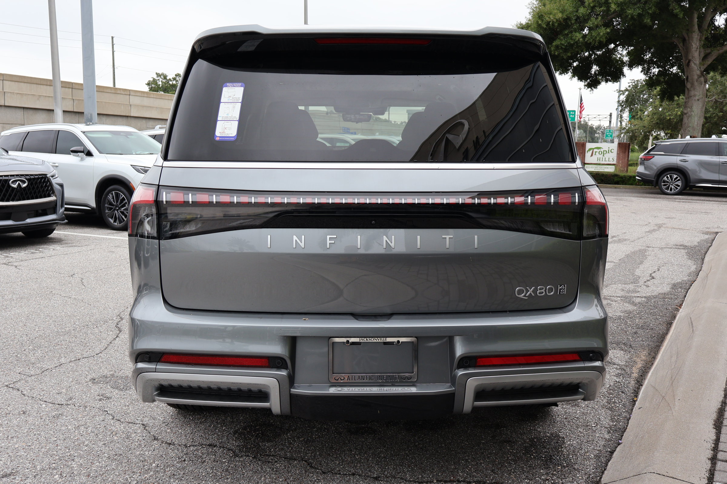 2025 Infiniti QX80 Sensory photo 4