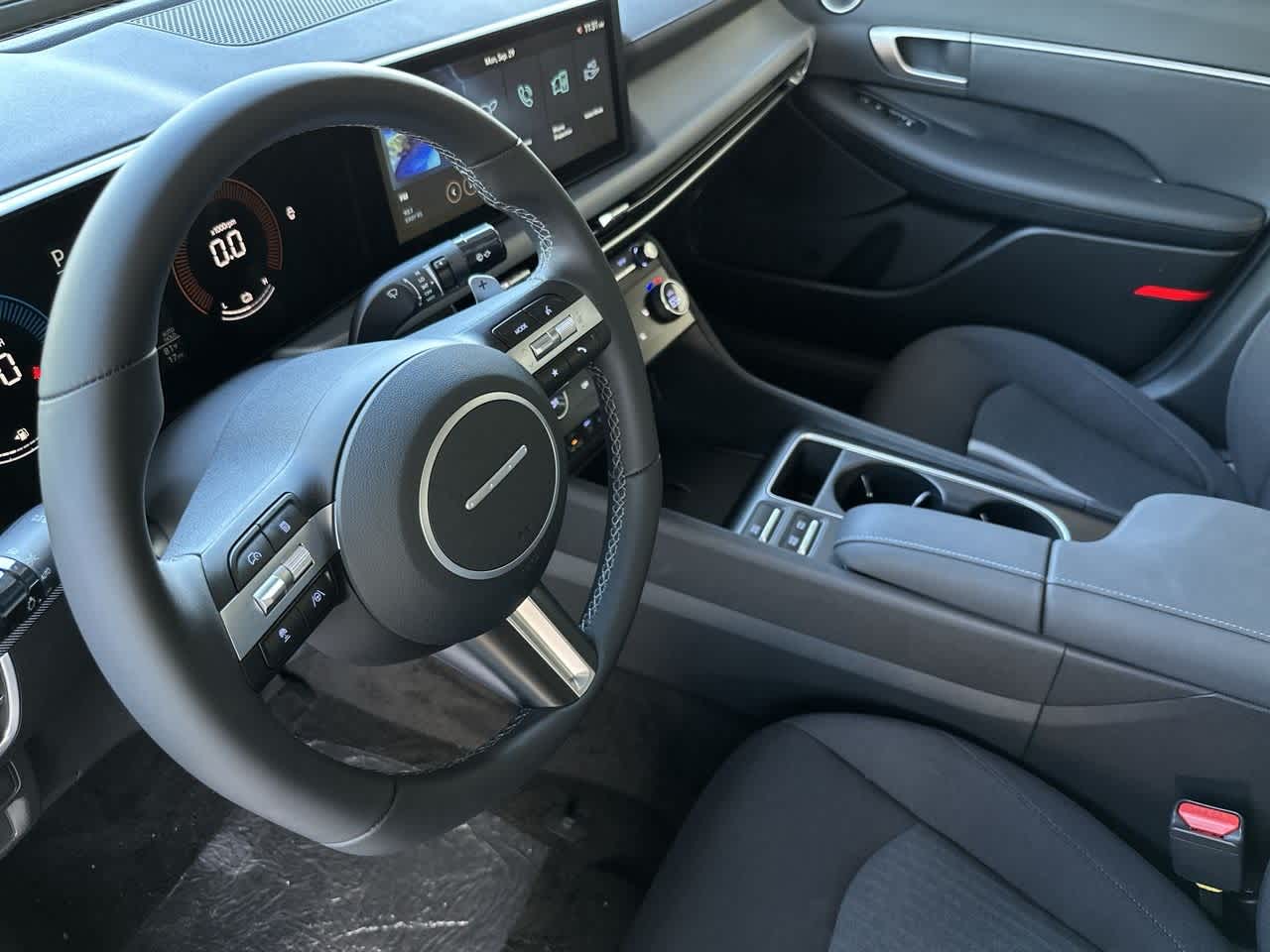 2025 Hyundai Sonata Hybrid SEL photo 13