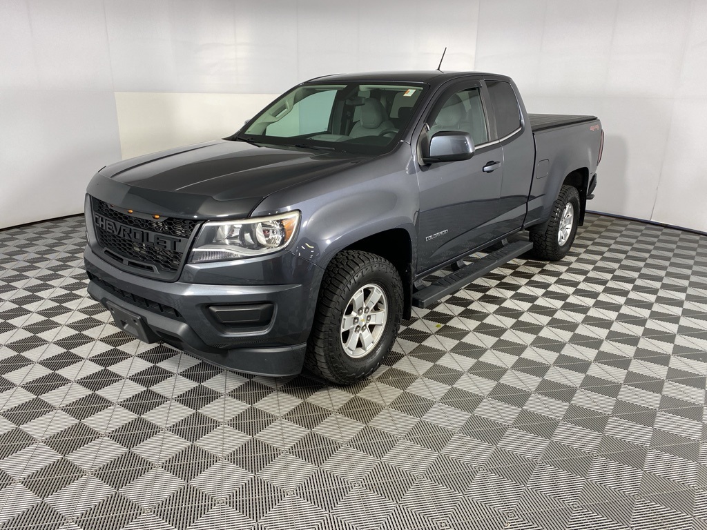 2017 Chevrolet Colorado Work Truck photo 2