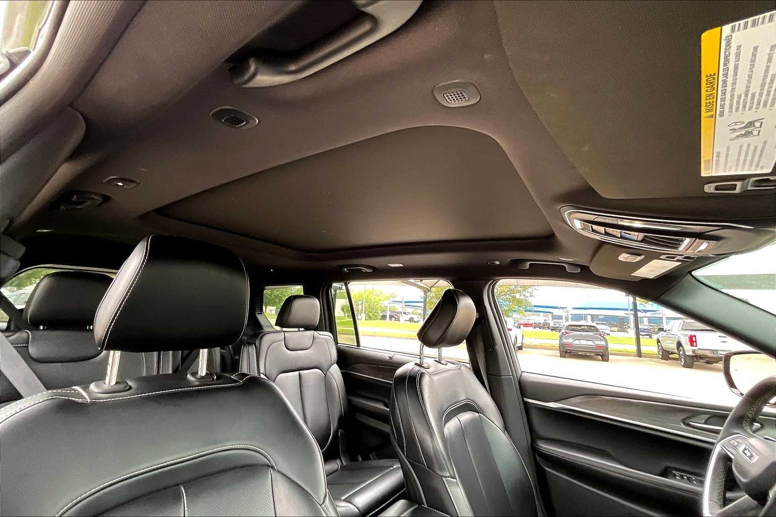 2024 Jeep Grand Cherokee Limited photo 9
