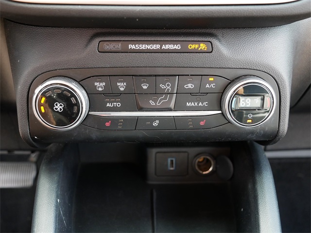 2020 Ford Escape SEL photo 28