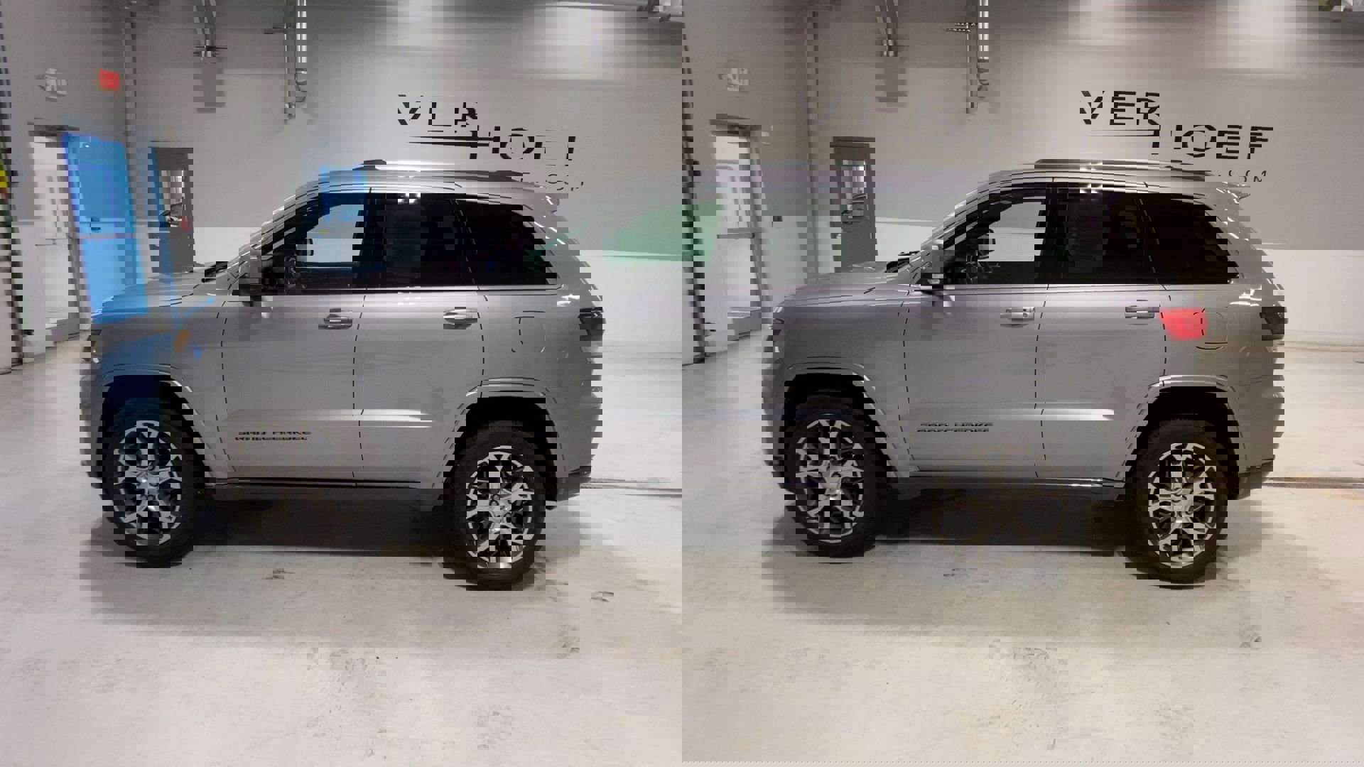 2018 Jeep Grand Cherokee Sterling Edition photo 2