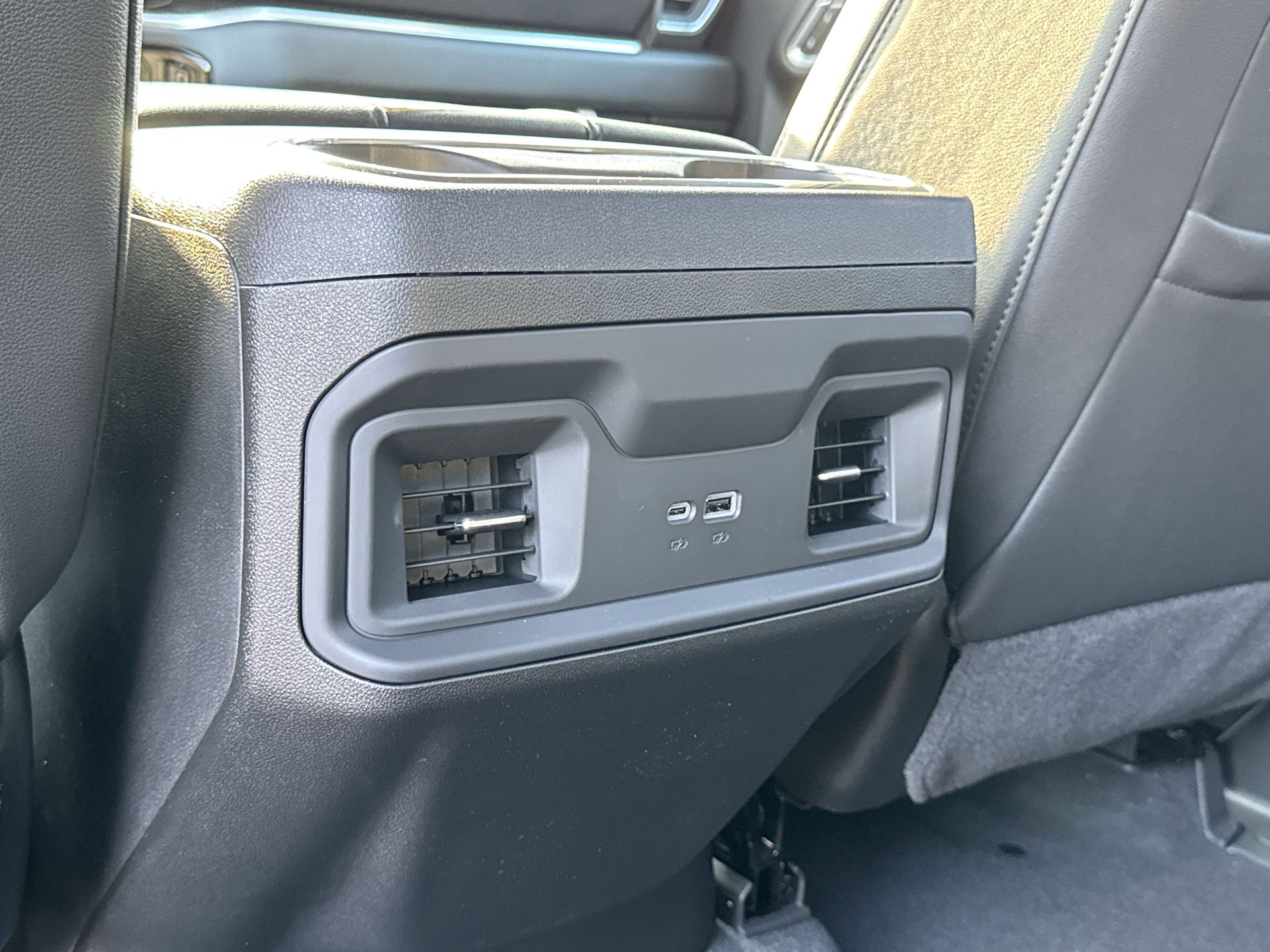 2026 Chevrolet Silverado 1500 RST photo 27