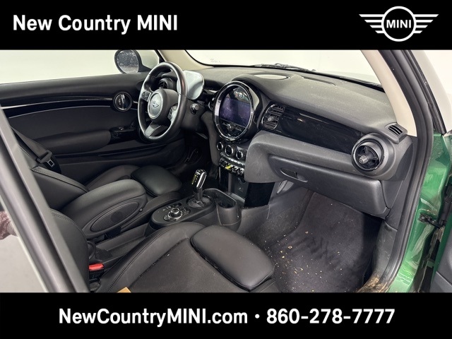 2022 Mini Cooper SE Signature photo 19