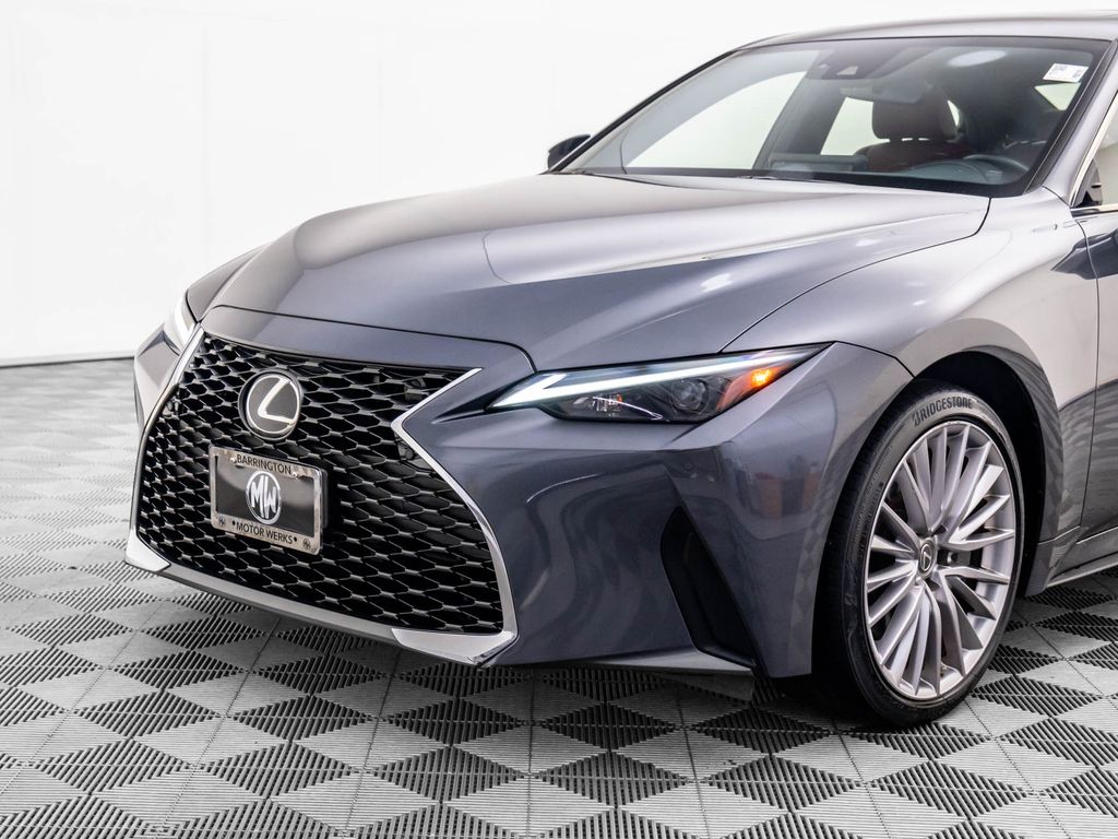 2022 Lexus IS 300 AWD photo 33