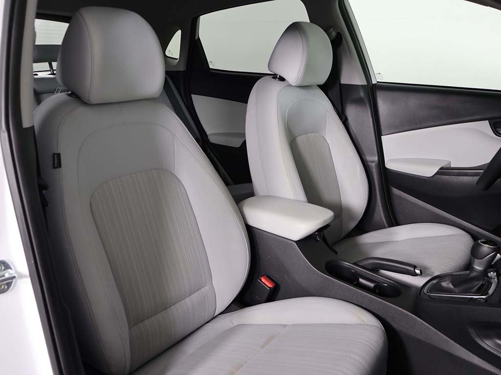2023 Hyundai Kona SEL photo 18