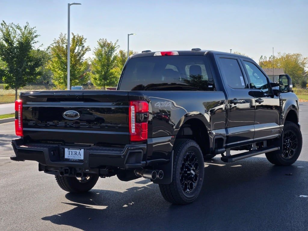 2026 Ford F-250 photo 9