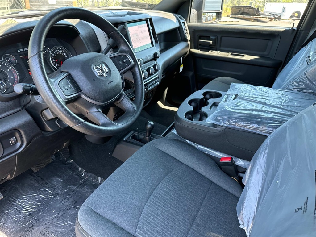 2024 Ram 3500 Tradesman photo 23