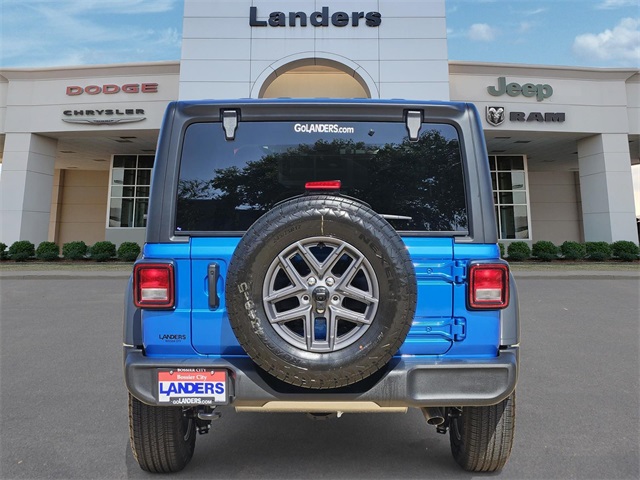 2025 Jeep Wrangler Sport S photo 4