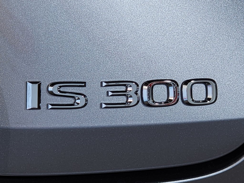 2025 Lexus IS 300 photo 10
