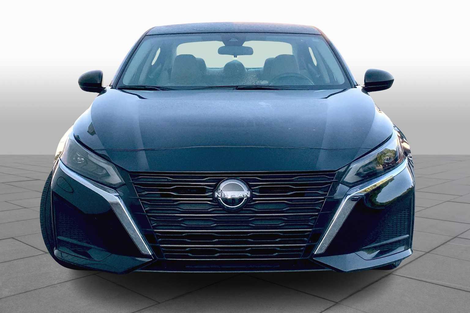 2024 Nissan Altima 2.5 SV photo 3