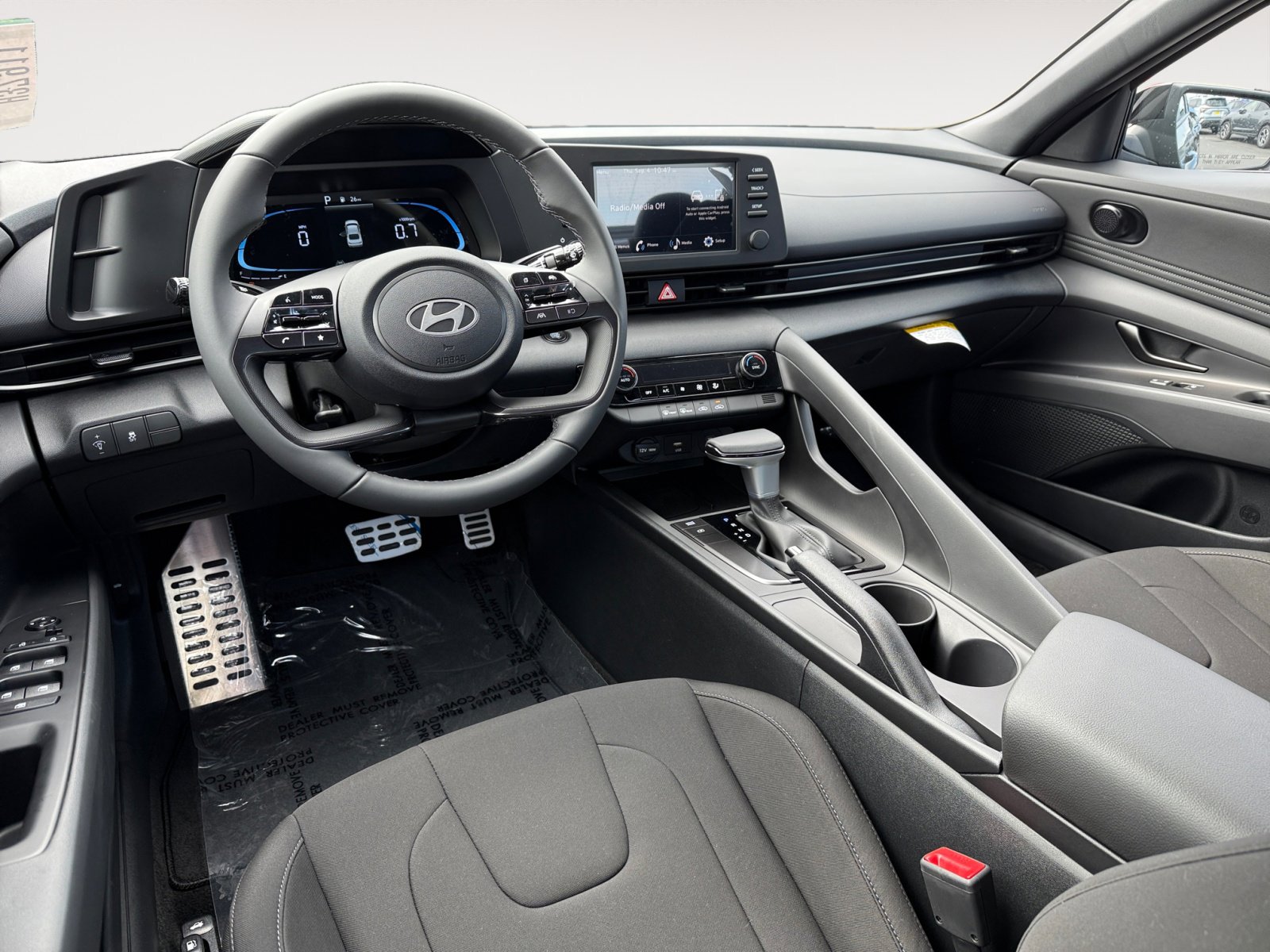 2025 Hyundai Elantra SEL Sport photo 15